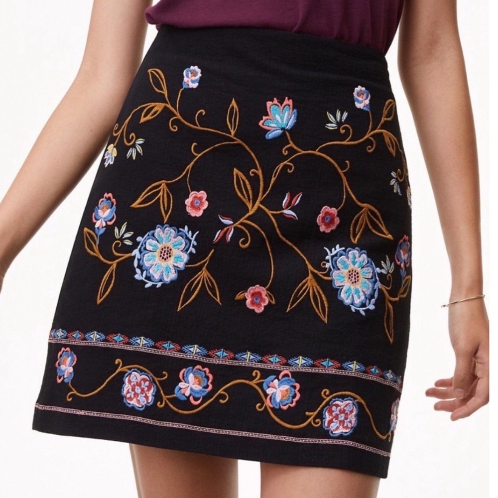 LOFT Black Embroidered 100% Cotton Lined Mini Skirt‎ 12 Floral Side Zip